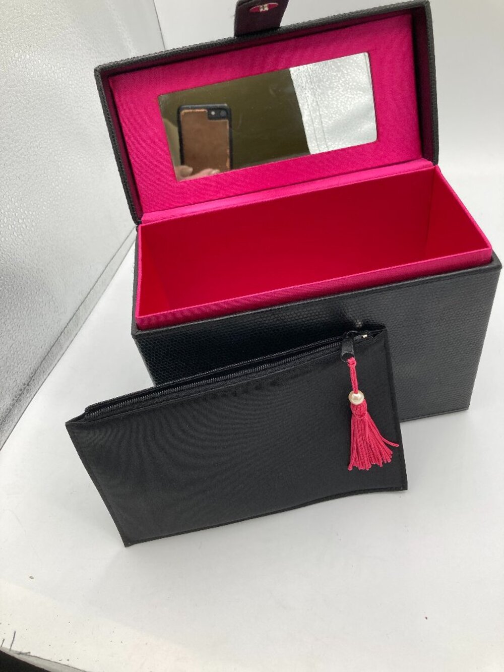 VINTAGE PARIS HILTON JEWELRY BOX